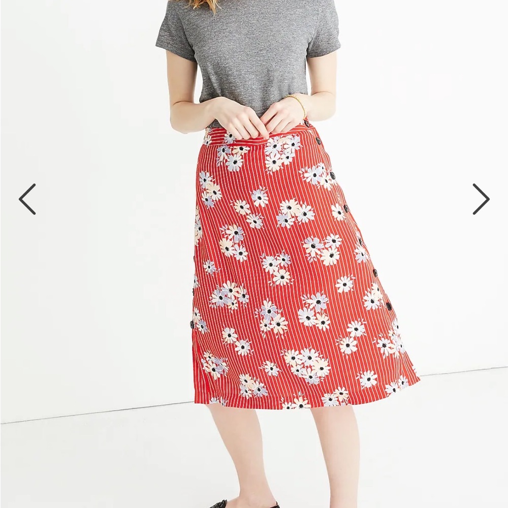 Madewell Side Button Daisy Skirt in size 12